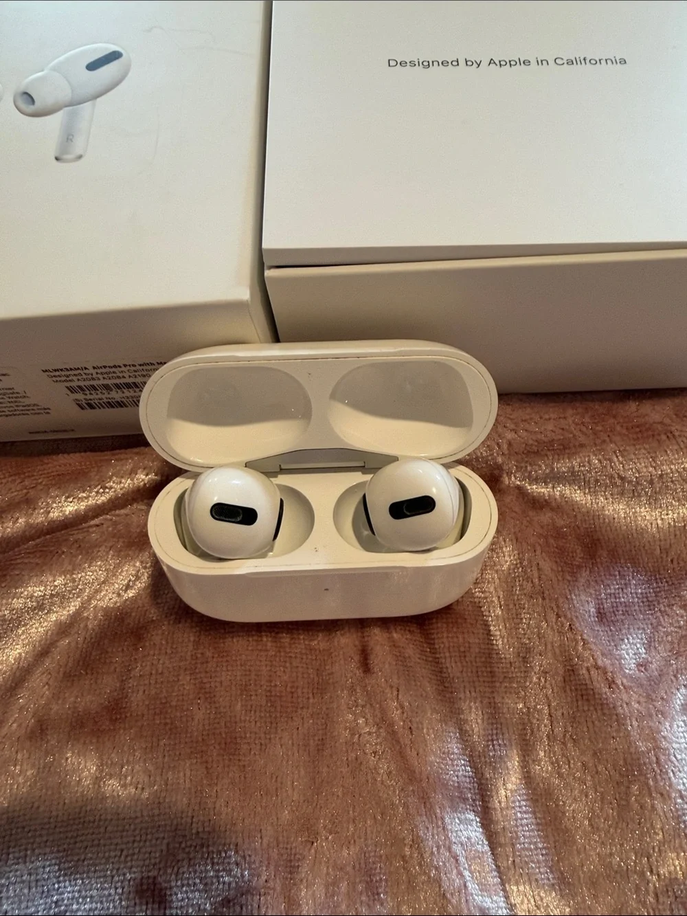Apple AirPods Pro with MagSafe Charging Case